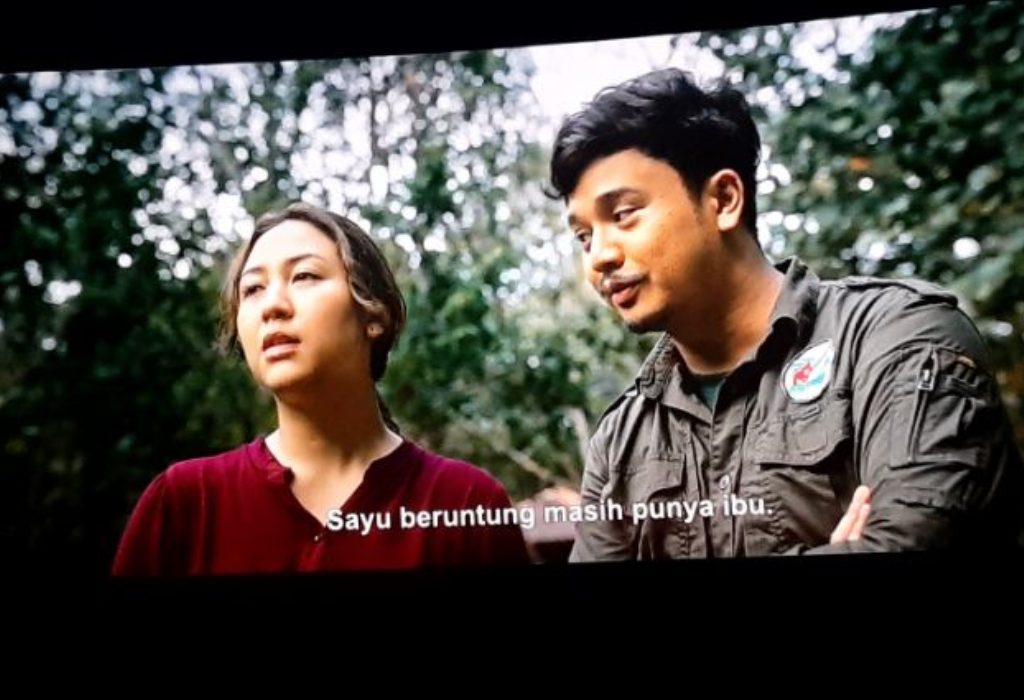 Momen Seru 'Pembisik' Dampingi Teman Tuna Netra dan Rungu saat Nonton Bareng Petualangan Sherina 2 di JAFF 2023