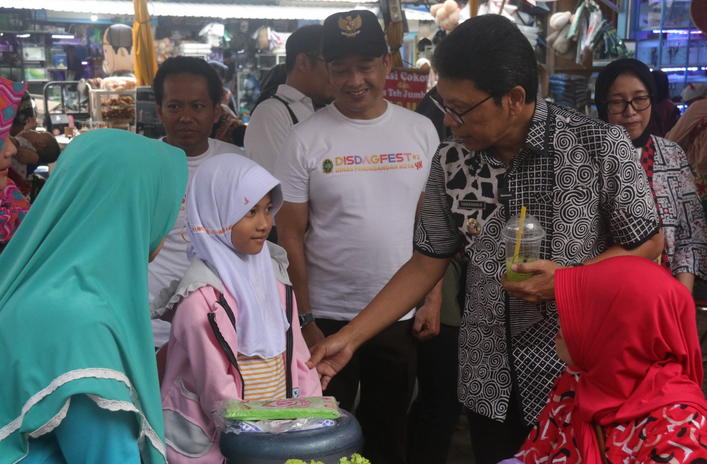 Singgih Raharjo menyapa pengunjung Digdafest #2 yang digelari di PASHTY